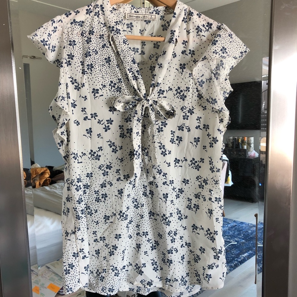 Abercrombie & Fitch Blouse
